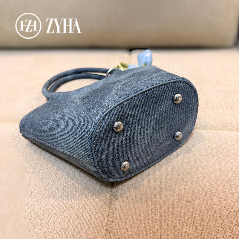 174 - ZYHA Korean Mini Bucket with Tulip