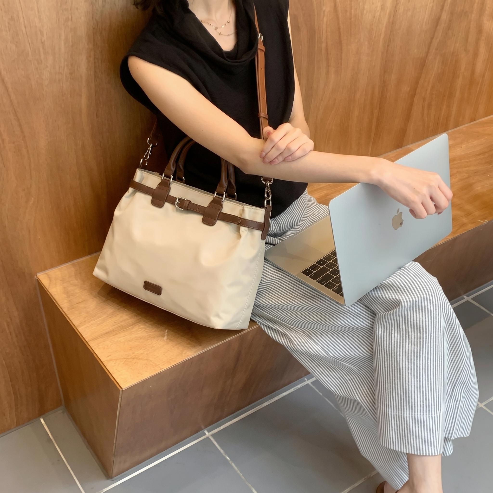197 -(RHEA) Backpack