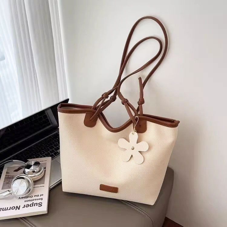 119 - ZYHA Totebag Flower Charm Cute