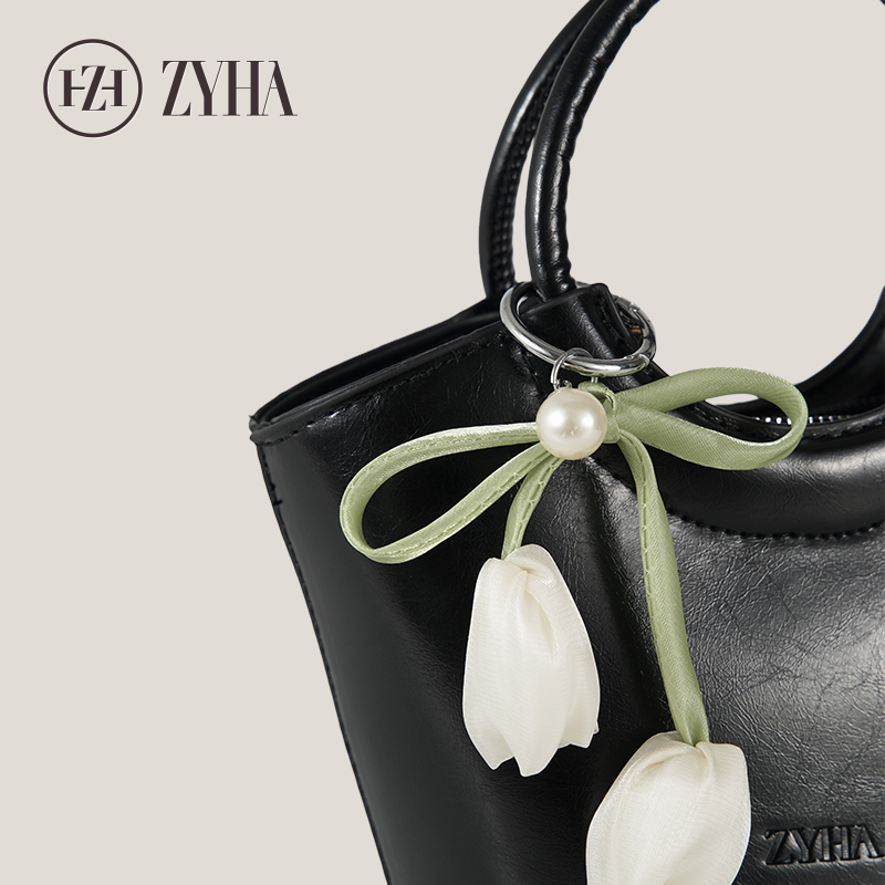 174 - ZYHA Korean Mini Bucket with Tulip