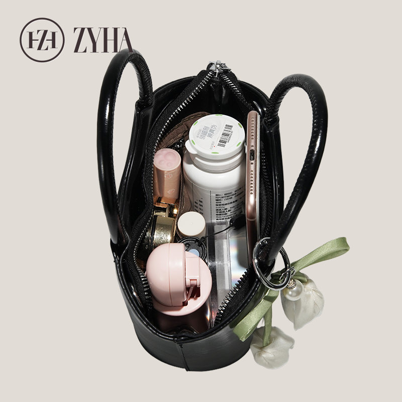 174 - ZYHA Korean Mini Bucket with Tulip