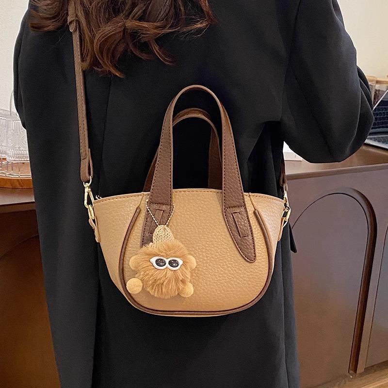 122 -  ZYHA Premium Sling Hand Bag Bersama Patung Comel