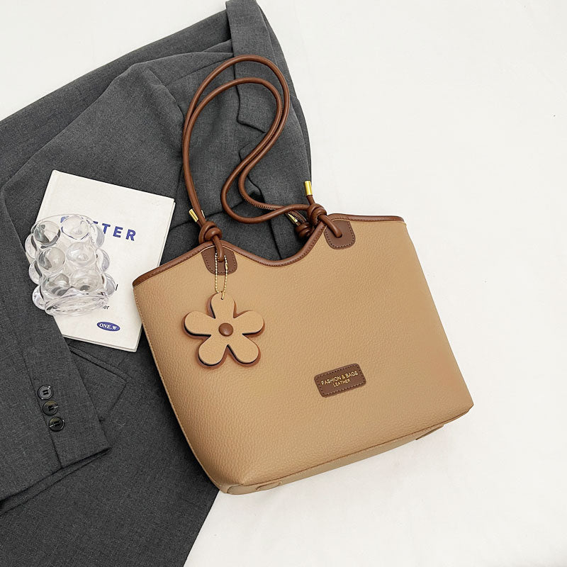 119 - ZYHA Totebag Flower Charm Cute