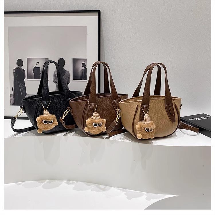 122 -  ZYHA Premium Sling Hand Bag Bersama Patung Comel